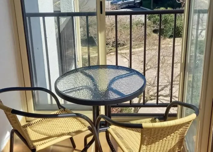 Charmant T2 Avec Loggia Belle Vue Mer Et Parking